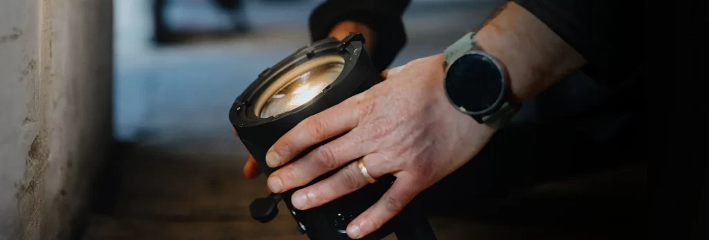 小型高性能、クイックビームはパワフルで多機能なライトです。